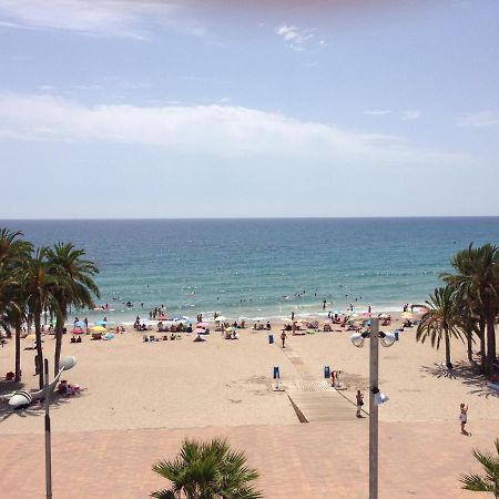 Apartamento En Primera Linea De Playa De Вилахойоса Екстериор снимка