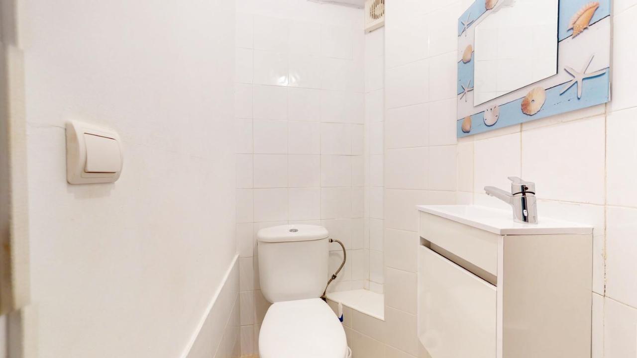 Apartamento En Primera Linea De Playa De Вилахойоса Екстериор снимка